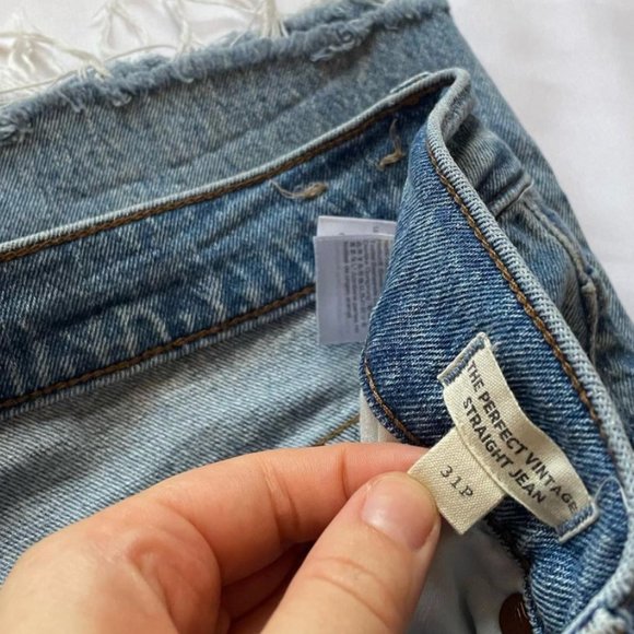 Madewell The Perfect Vintage Straight Jean in Reinhart Wash - Picture 6 of 7